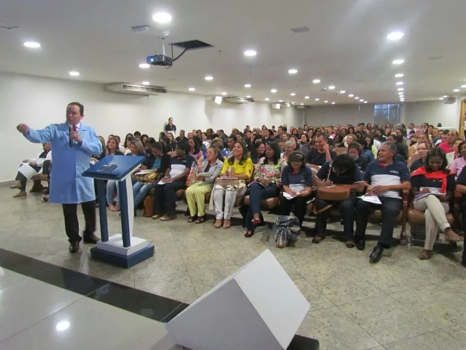 Turma do Curso de Capelania do CONFECAP durante encontro presencial.